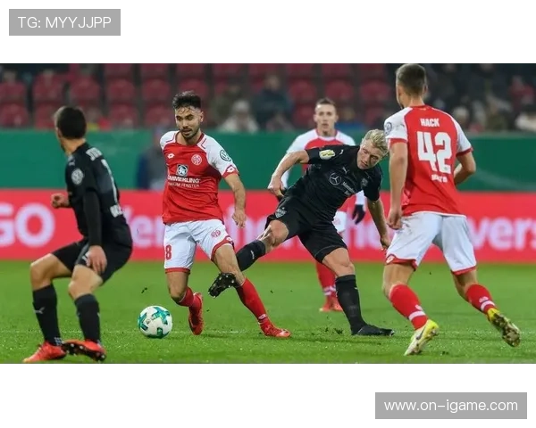 斯图加特3-2险胜美因茨，昂达夫梅开二度